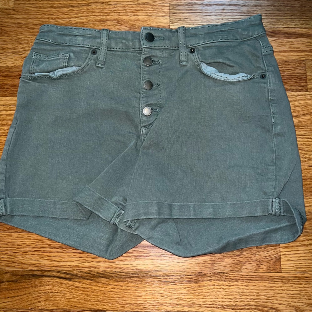 Universal Thread Army Green High Rise Jean Shorts